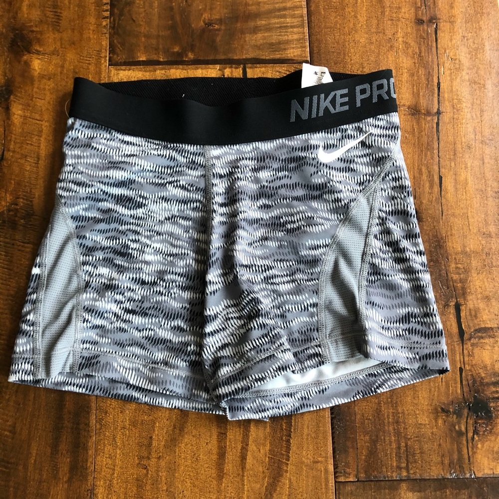 NIKE PROS